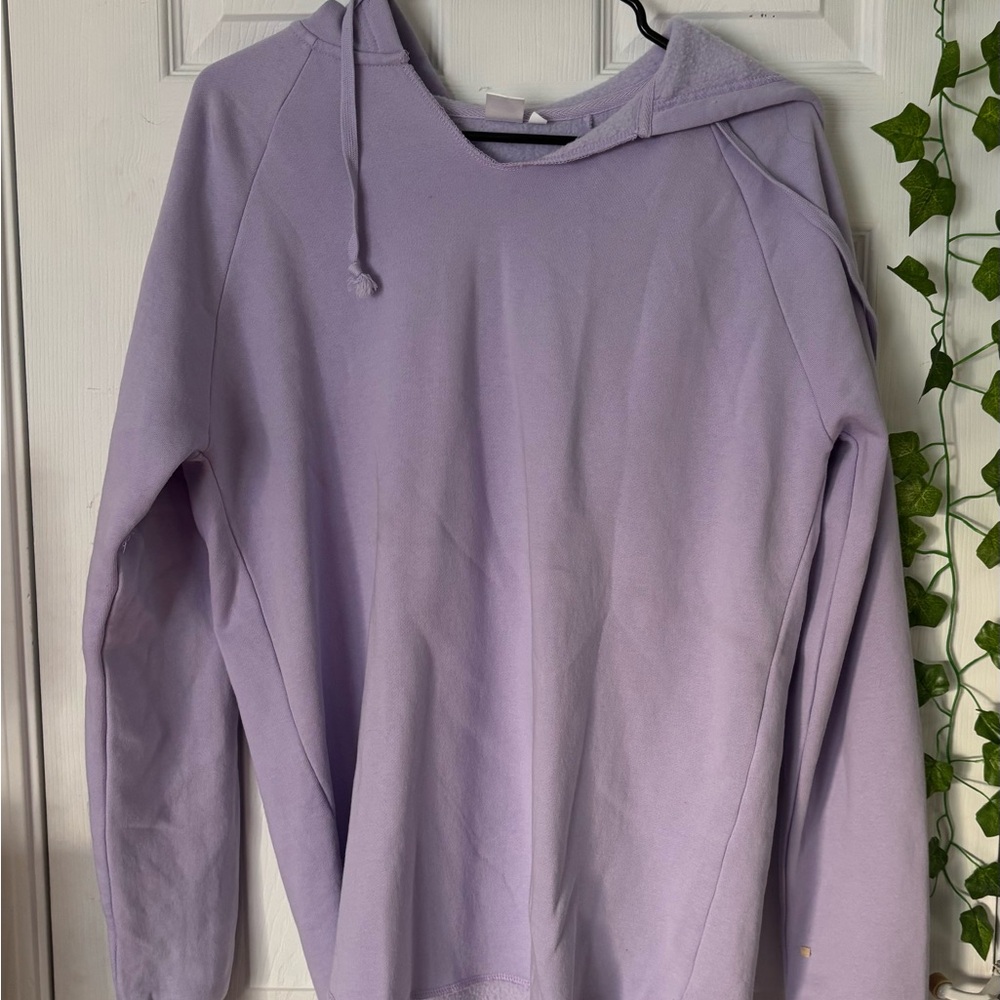 Lavender Women's Hoodie Sweater - OG PRICE 20.00